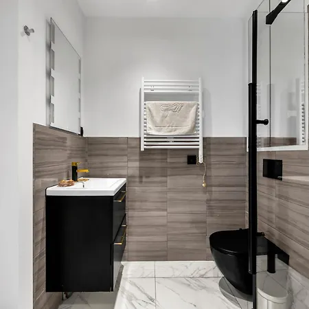 Wola - Location - By Rentujemy 바르샤바